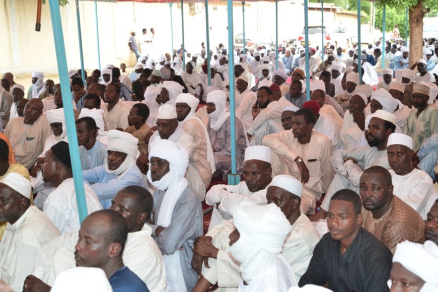 Tchad : le président Déby rend hommage au sultan Ali Abdoulaye Sabre