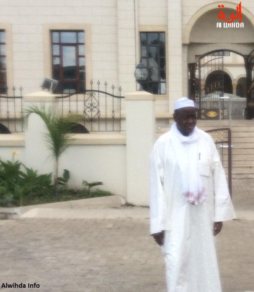 Le Sultan de Dar Kapka, Ali Abdoulaye Sabre est décédé ce mercredi 7 août 2019 à l'âge de 71 ans. © Alwihda Info Le Sultan de Dar Kapka, Ali Abdoulaye Sabre est décédé ce mercredi 7 août 2019 à l'âge de 71 ans. © Alwihda Info