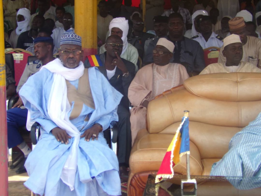 Tchad : au Sila, le nouveau gouverneur Kedallah Younous Hamidi installé dans un contexte sécuritaire difficile. © Alwihda Info Tchad : au Sila, le nouveau gouverneur Kedallah Younous Hamidi installé dans un contexte sécuritaire difficile. © Alwihda Info