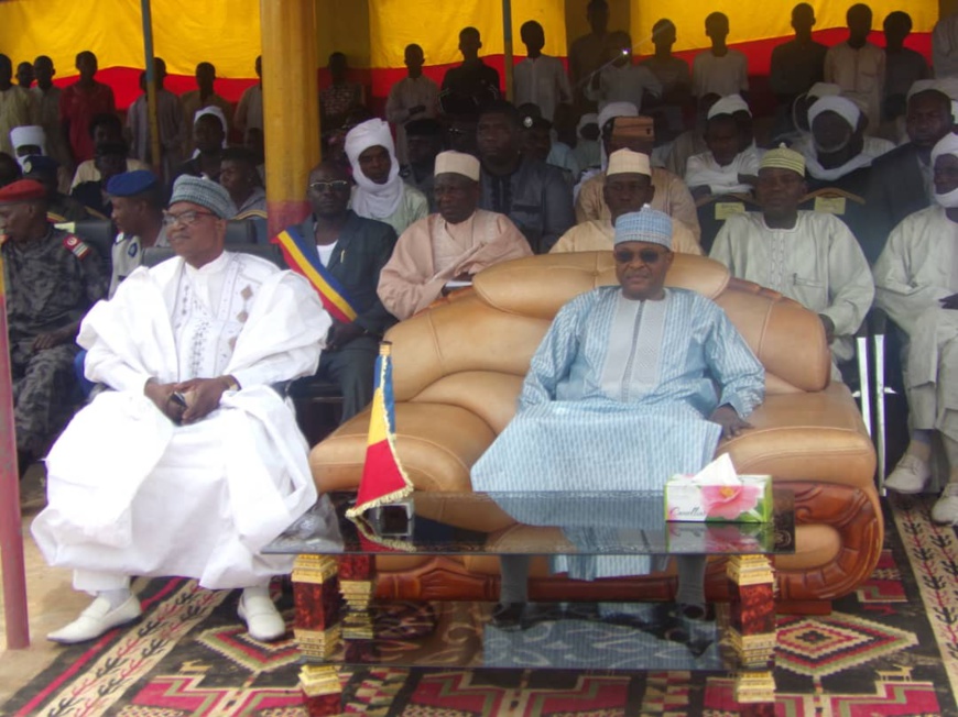 Tchad : au Sila, le nouveau gouverneur Kedallah Younous Hamidi installé dans un contexte sécuritaire difficile. © Alwihda Info Tchad : au Sila, le nouveau gouverneur Kedallah Younous Hamidi installé dans un contexte sécuritaire difficile. © Alwihda Info