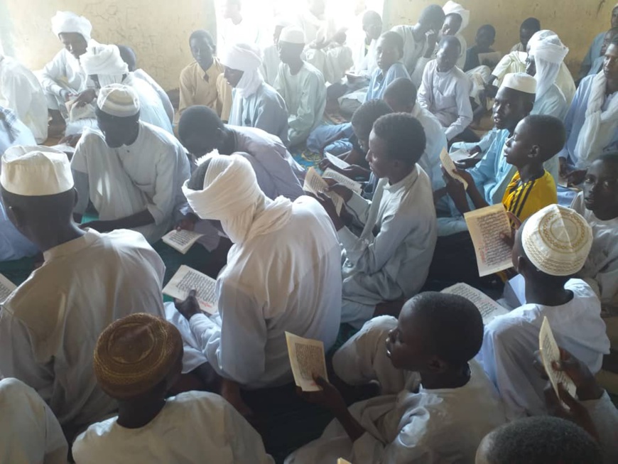 Une mission conduite par Yacoub Saleh Ourada s'est rendue dimanche 11 août 2019 à Amdoud, un village de la sous-préfecture d'Abéché rurale situé à 50 km de la ville. © Alwihda Info Une mission conduite par Yacoub Saleh Ourada s'est rendue dimanche 11 août 2019 à Amdoud, un village de la sous-préfecture d'Abéché rurale situé à 50 km de la ville. © Alwihda Info