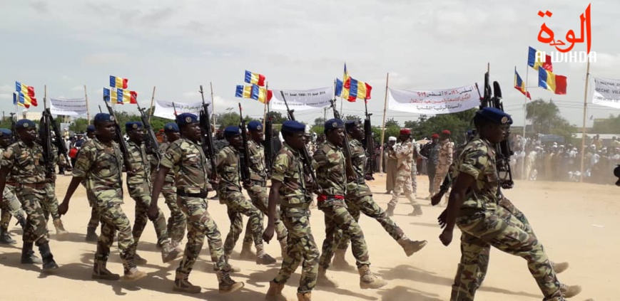 Tchad : imposant défilé militaire à Abéché Tchad : imposant défilé militaire à Abéché