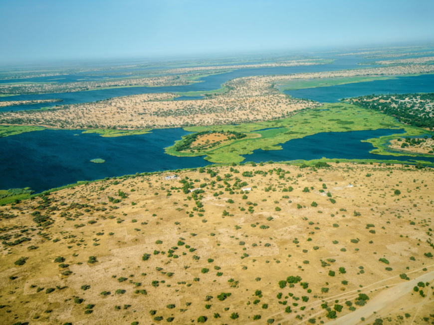 Vue aérienne du lac Tchad affecté par la désertification. © PNUD Tchad/Jean Damascene Hakuzim