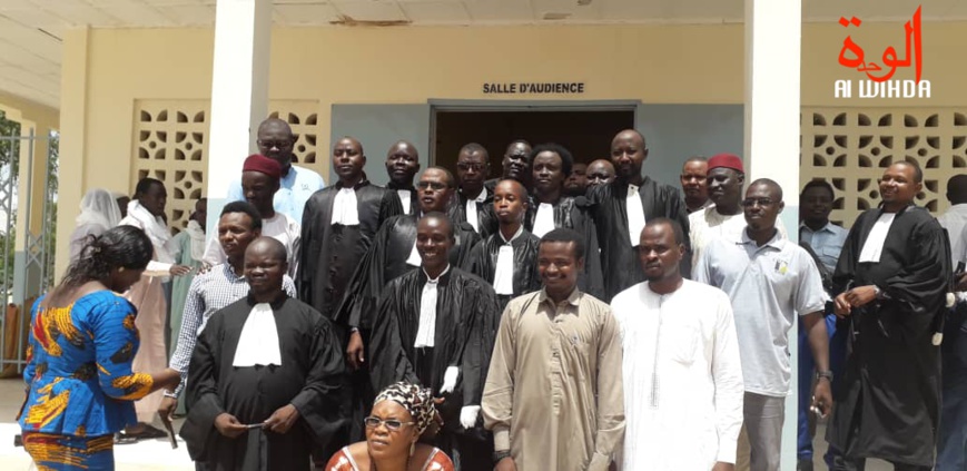 Tchad : "il faut beaucoup de courage pour conserver sa vocation de magistrat jusqu'au bout". © Alwihda Info Tchad : "il faut beaucoup de courage pour conserver sa vocation de magistrat jusqu'au bout". © Alwihda Info
