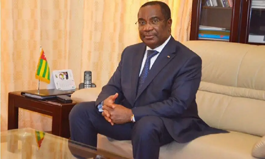 Le Premier ministre Komi Kassou s’est entretenu avec le comité d’organisation du forum « Invest in West Africa ». © DR