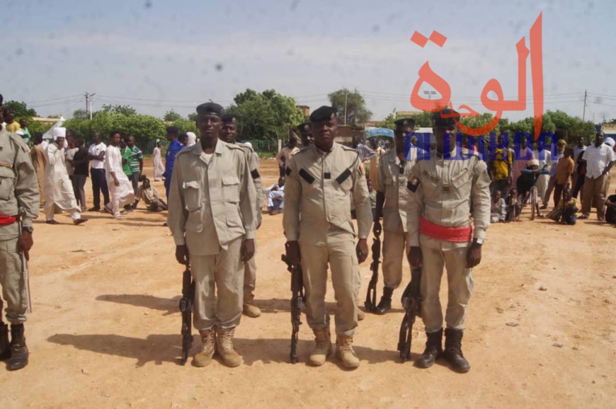 Tchad : des officiers installés dans leurs nouvelles fonctions militaires à l'Est. © Alwihda Info Tchad : des officiers installés dans leurs nouvelles fonctions militaires à l'Est. © Alwihda Info