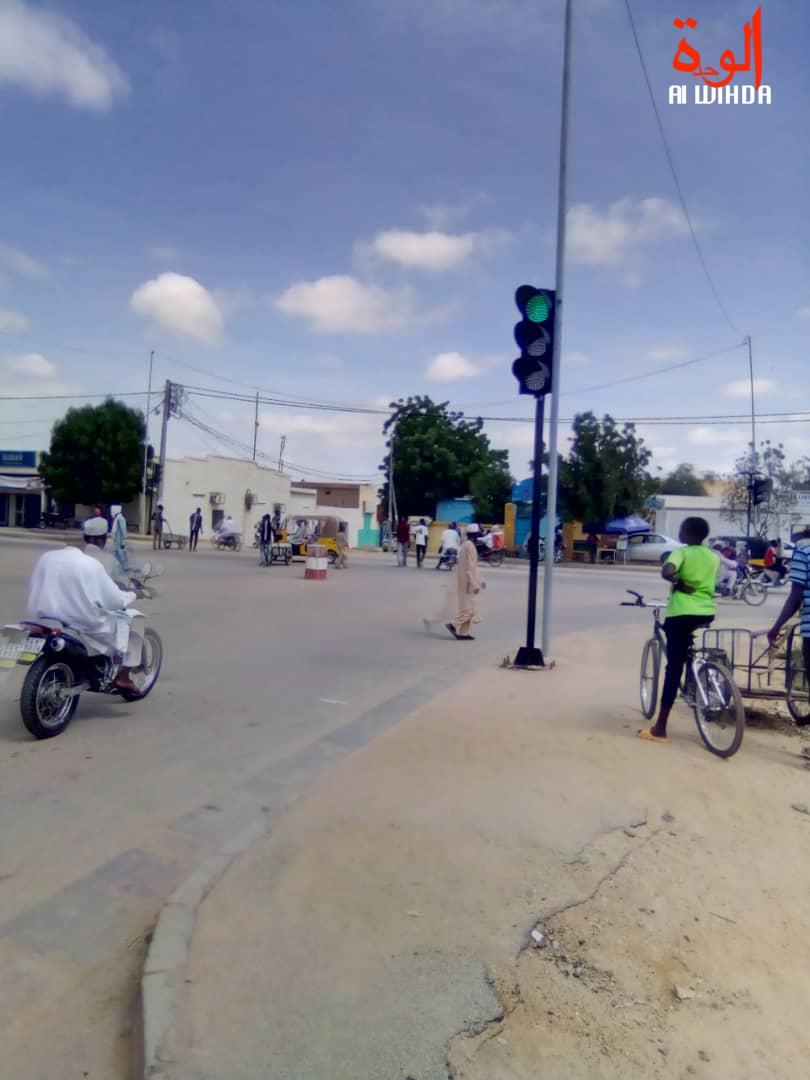 Tchad : le feu tricolore s'installe à Abéché mais cause des accidents. © Alwihda Info