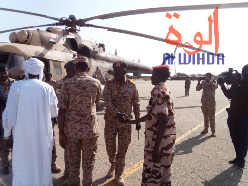 Tchad : une importante délégation d’officiers soudanais à l’Est. © Alwihda Info Tchad : une importante délégation d’officiers soudanais à l’Est. © Alwihda Info