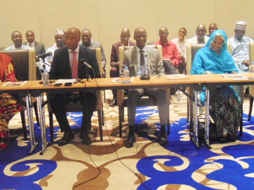 Tchad : "’il ne suffit pas de désigner des équipes pour travailler, il faut travailler" (Banque mondiale). © Alwihda Info Tchad : "’il ne suffit pas de désigner des équipes pour travailler, il faut travailler" (Banque mondiale). © Alwihda Info