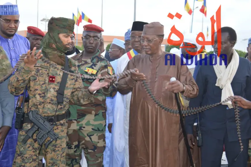 Tchad : plus de 2000 armes de guerre présentées au chef de l'Etat. © Alwihda Info