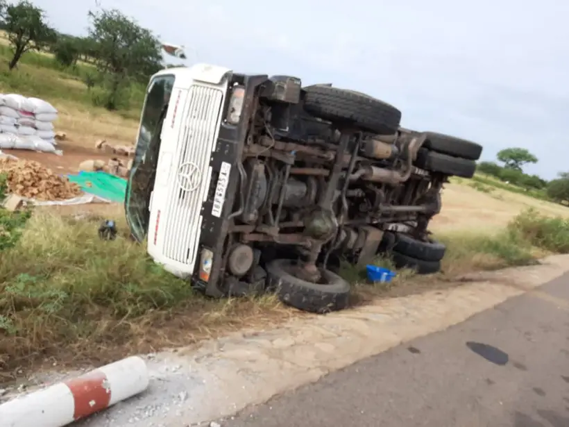 Tchad : un camion fait un tonneau à l’entrée de Mongo