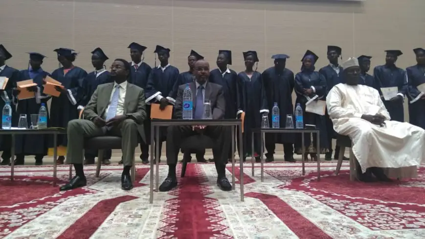 Tchad : 371 lauréats de l'INJS reçoivent leur diplôme et espèrent l'intégration. © Alwihda Info