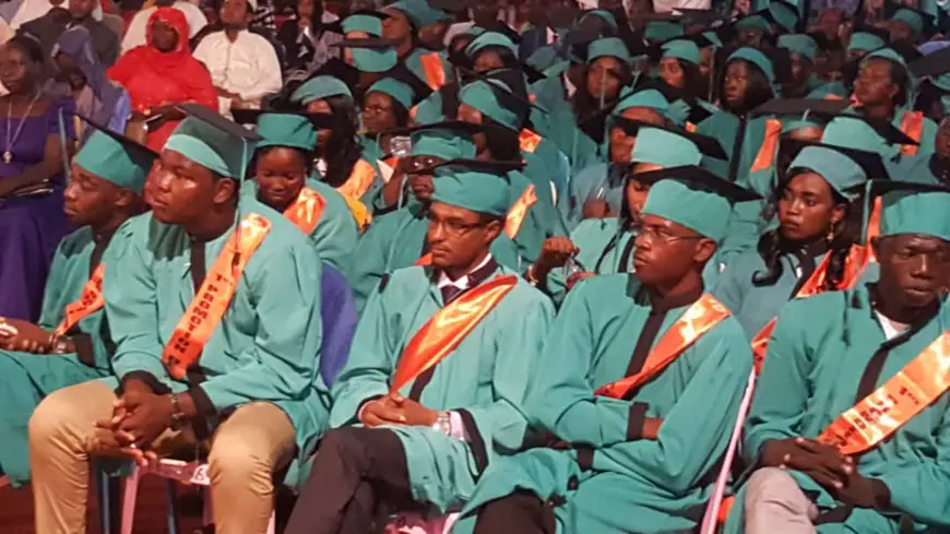 Tchad : la 1ère promotion de l'Université africaine de management et de l'innovation est diplômée. © Alwihda Info