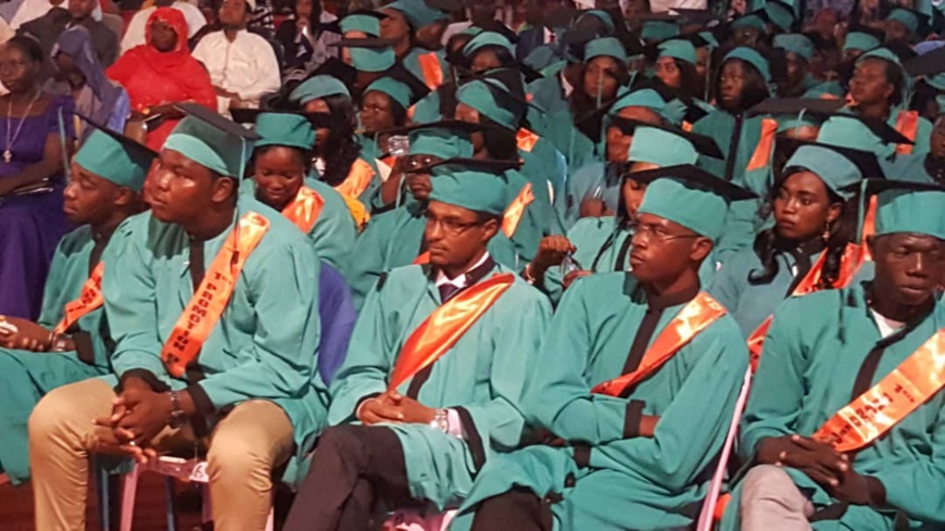 Tchad : la 1ère promotion de l'Université africaine de management et de l'innovation est diplômée. © Alwihda Info Tchad : la 1ère promotion de l'Université africaine de management et de l'innovation est diplômée. © Alwihda Info