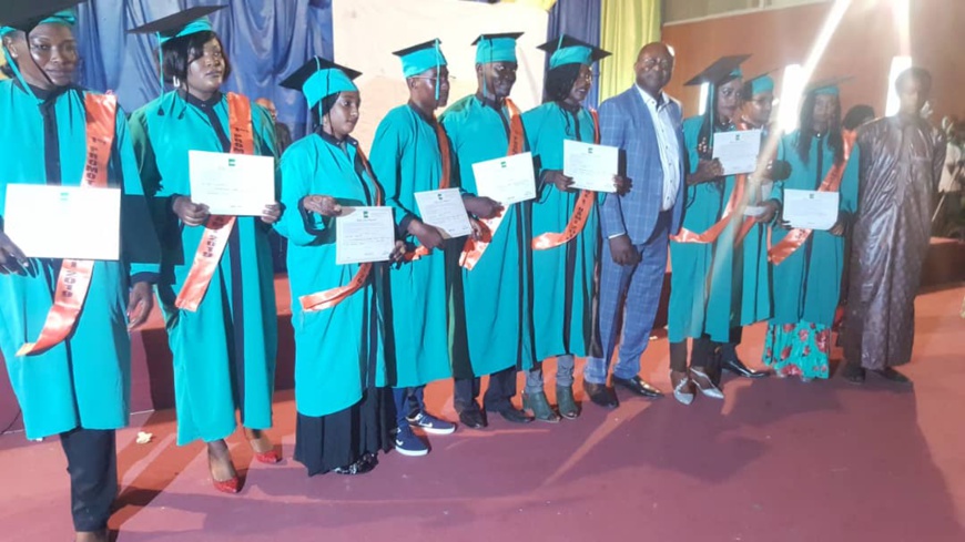 Tchad : la 1ère promotion de l'Université africaine de management et de l'innovation est diplômée Tchad : la 1ère promotion de l'Université africaine de management et de l'innovation est diplômée