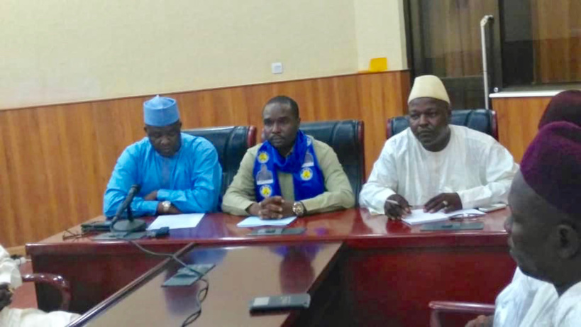 Tchad : un comité de jeunes cadres réitère son soutien au président. © Alwihda Info Tchad : un comité de jeunes cadres réitère son soutien au président. © Alwihda Info