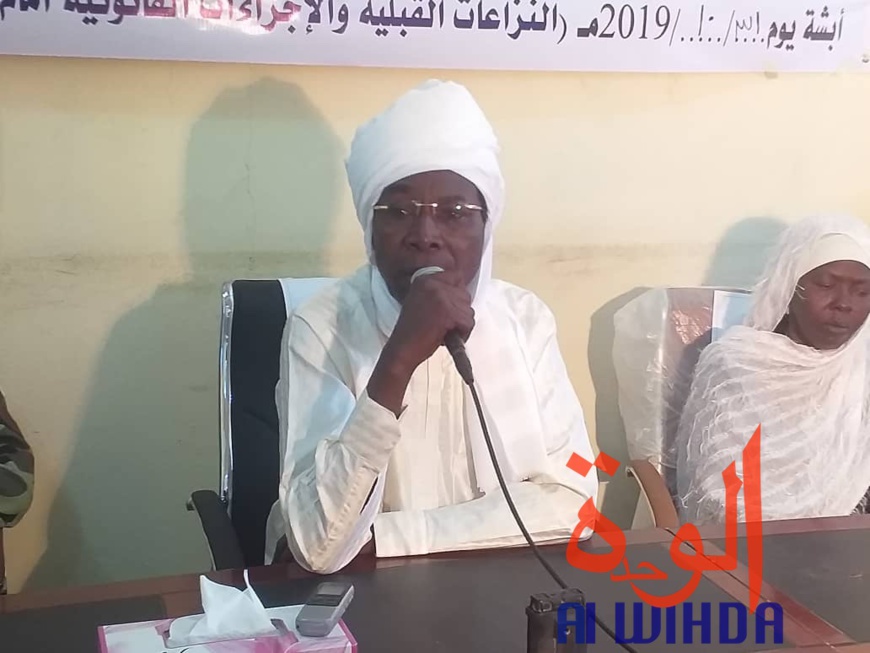 Tchad : à l'Est, une conférence sur la voie procédurale en cas de conflits. © Alwihda Info Tchad : à l'Est, une conférence sur la voie procédurale en cas de conflits. © Alwihda Info