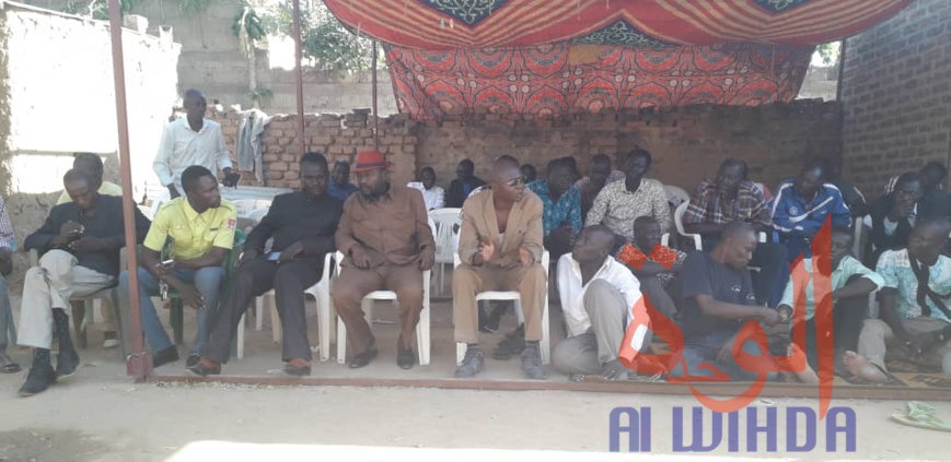 Tchad : le M12R au chevet de la famille de Bonheur Mateyan. © Alwihda Info Tchad : le M12R au chevet de la famille de Bonheur Mateyan. © Alwihda Info