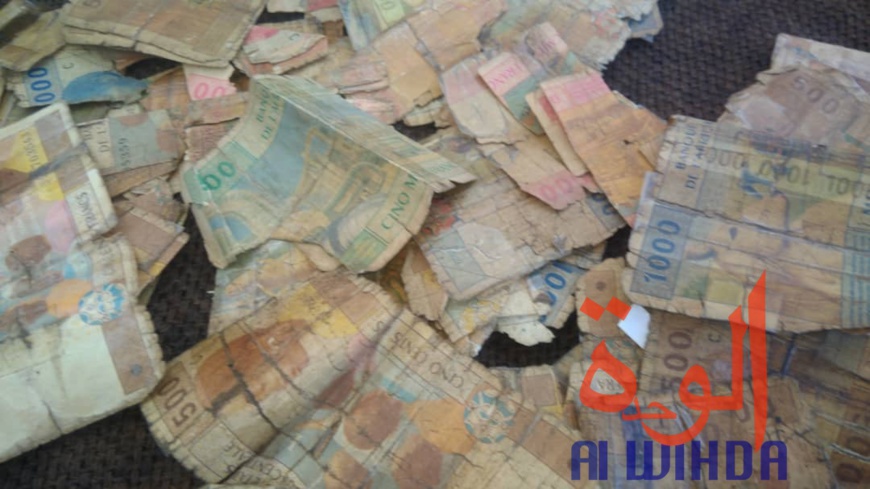 Tchad : les billets "fatigués" agacent les citoyens Tchad : les billets "fatigués" agacent les citoyens