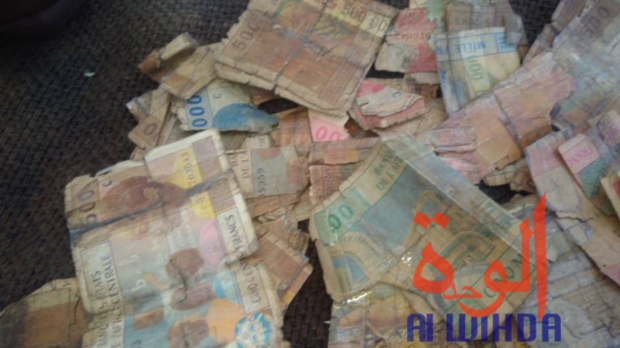 Tchad : les billets "fatigués" agacent les citoyens Tchad : les billets "fatigués" agacent les citoyens