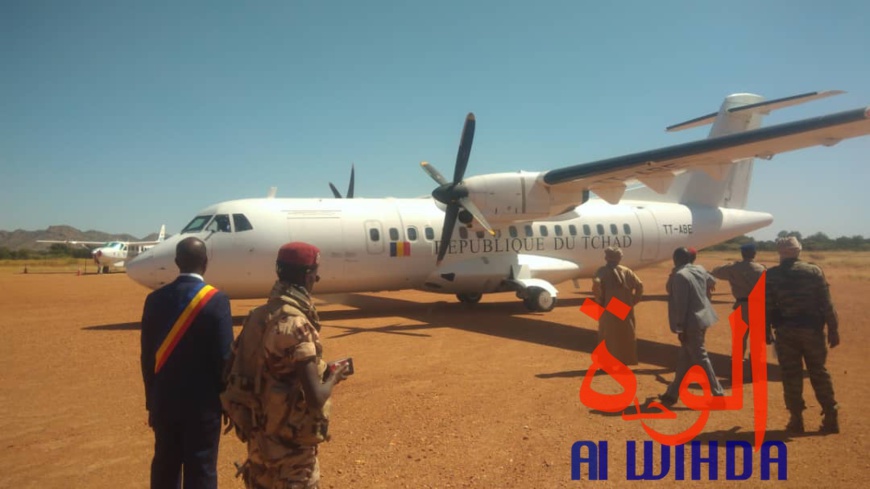 Tchad - état d'urgence : les ministres de la défense et de l'administration à Goz Beida (vidéo)