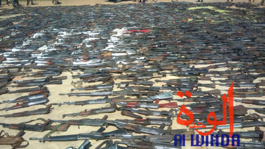 Tchad : un impressionnant arsenal de guerre présenté au ministre de la défense Tchad : un impressionnant arsenal de guerre présenté au ministre de la défense