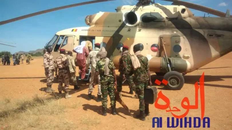 Tchad : les ministres de la défense et de l'administration se rendent à Tissi en hélicoptère. © Alwihda Info