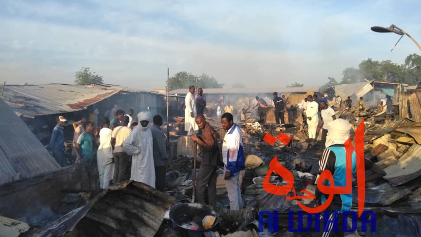 Tchad : scène de désolation au marché de Dembé ce matin après l'incendie Tchad : scène de désolation au marché de Dembé ce matin après l'incendie