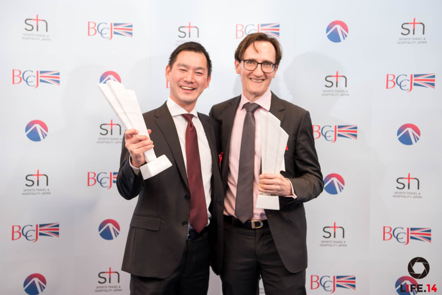Collecting the award in Tokyo, Liam Hickey, Chief Financial Officer at Azuri Technologies (right) and Suguru Tsuzaki from the Power Business Division, Marubeni Corporation. Collecting the award in Tokyo, Liam Hickey, Chief Financial Officer at Azuri Technologies (right) and Suguru Tsuzaki from the Power Business Division, Marubeni Corporation.