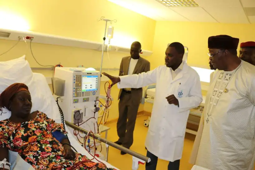 Tchad : le président de l’Assemblée en visite à l’hôpital de la renaissance . © Min. Santé
