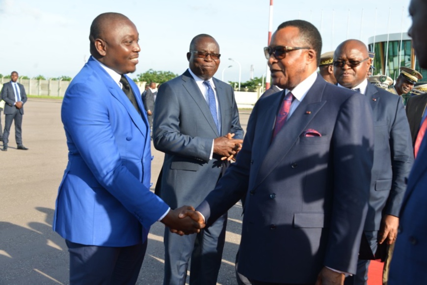 Départ de Denis Sassou N'Guesso à Yaoundé. Départ de Denis Sassou N'Guesso à Yaoundé.