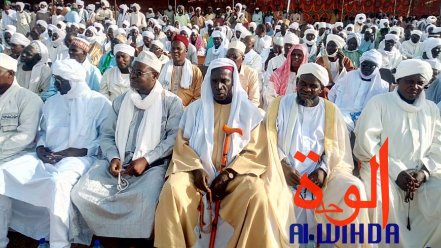 Tchad : des milliers de personnes commémorent le Mawlid près de Mongo. © Alwihda Info/A.I.A. Tchad : des milliers de personnes commémorent le Mawlid près de Mongo. © Alwihda Info/A.I.A.