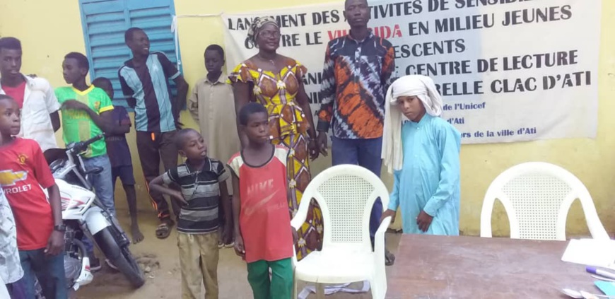 Tchad : les jeunes sensibilisés contre le VIH/SIDA à Ati. © Alwihda Info/H.D.H. Tchad : les jeunes sensibilisés contre le VIH/SIDA à Ati. © Alwihda Info/H.D.H.