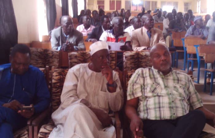 Tchad : rencontre entre les producteurs de coton et la CotonTchad à Moundou. © Alwihda Info/G.A. Tchad : rencontre entre les producteurs de coton et la CotonTchad à Moundou. © Alwihda Info/G.A.