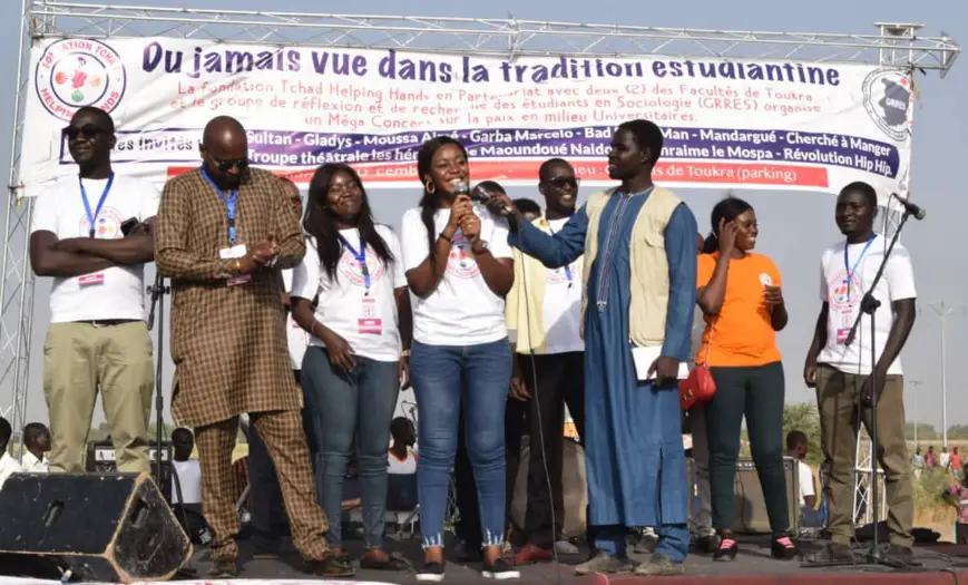 La fondation Tchad Helping Hands en plaidoyer auprès des étudiants. © DR