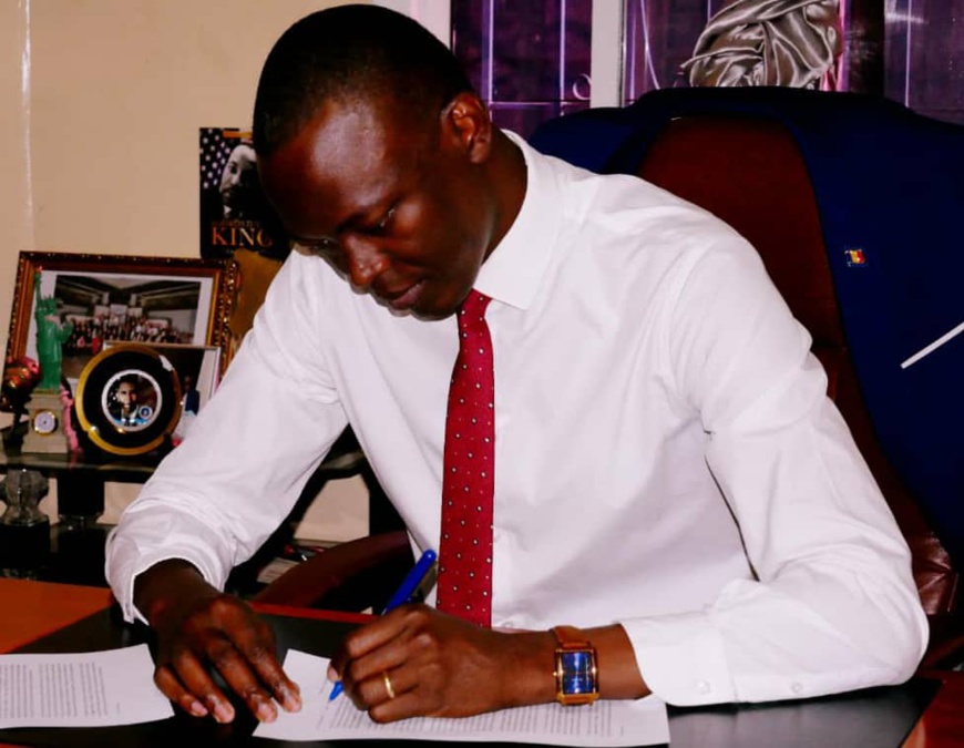 Tchad : Succès Masra réagit à la polémique sur le livre qu'il a coécrit Tchad : Succès Masra réagit à la polémique sur le livre qu'il a coécrit