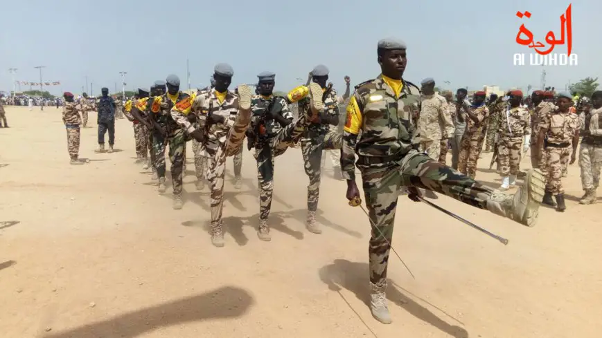 Des militaires tchadiens lors d'un défilé. © Alwihda Info