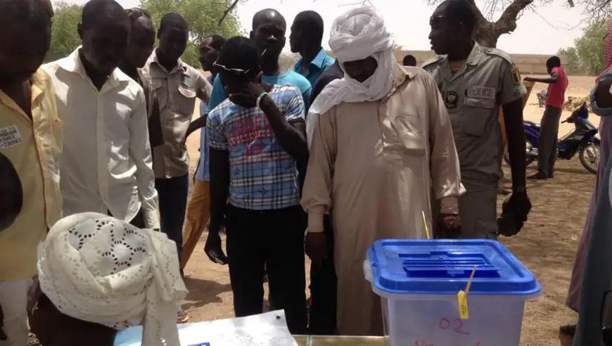 Un bureau de vote à Toukra, à une quinzaine de kilomètres au sud de N'Djamena, lors de l'élection présidentielle de 2016. © RFI/Bineta Diagne
