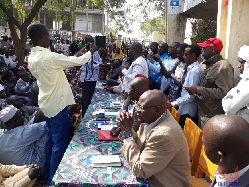 Tchad : "la détermination des travailleurs est telle que ce sera difficile". © Alwihda Info/Djimet Wiche Tchad : "la détermination des travailleurs est telle que ce sera difficile". © Alwihda Info/Djimet Wiche