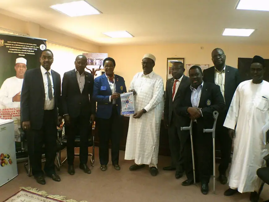 Tchad : la gouverneure de Rotary Club reçue par le ministre de la Santé. © Mahamat Abdramane Ali Kitire/Alwihda Info