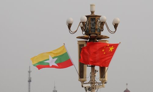 The national flags of China and Myanmar. (Photo from CFP)