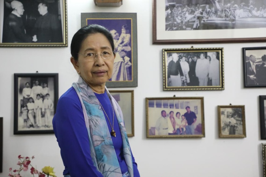 Secretary of the Democratic Party of Myanmar Mya Than Than Nu tells her story with China in front of photos recording the precious moments of China-Myanmar friendship. (Photo by Zhao Yipu, People's Daily) Secretary of the Democratic Party of Myanmar Mya Than Than Nu tells her story with China in front of photos recording the precious moments of China-Myanmar friendship. (Photo by Zhao Yipu, People's Daily)