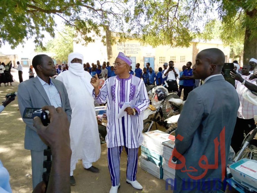 Tchad : un appui en matériel et motos à la délégation à l'enseignement du Sila. © Mahamat Issa Gadaya/Alwihda Info