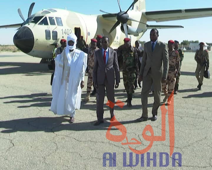 En images : temps forts de la cérémonie de fin d'état d'urgence à l'Est du Tchad En images : temps forts de la cérémonie de fin d'état d'urgence à l'Est du Tchad