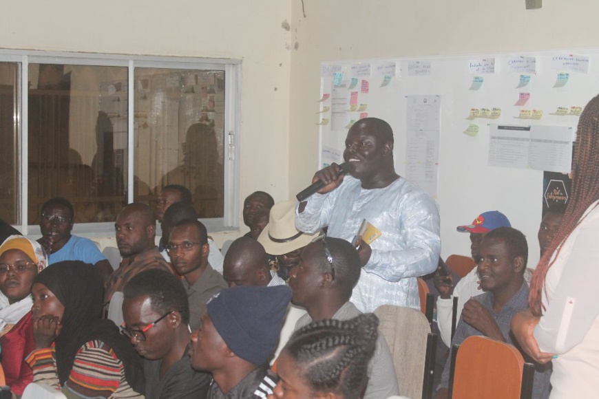 Tchad : le 'Mercredi startup' à la découverte d'opportunités pour la jeunesse. © Djibrine Haïdar/Alwihda Info Tchad : le 'Mercredi startup' à la découverte d'opportunités pour la jeunesse. © Djibrine Haïdar/Alwihda Info