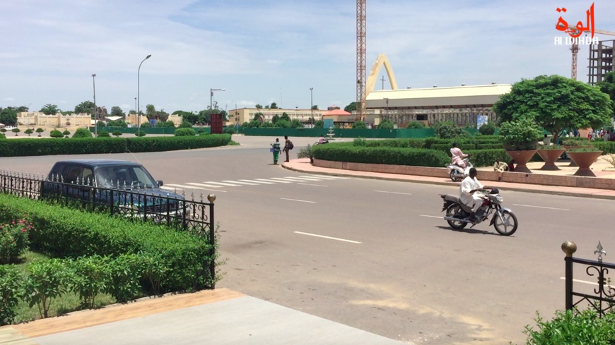 Tchad : la mairie expérimente le nettoyage nocturne des rues à N'Djamena. © Alwihda Info
