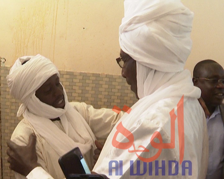 Tchad : une femme accouche de triplés, ils sont en bonne santé. © Abba Issa/Alwihda Info Tchad : une femme accouche de triplés, ils sont en bonne santé. © Abba Issa/Alwihda Info