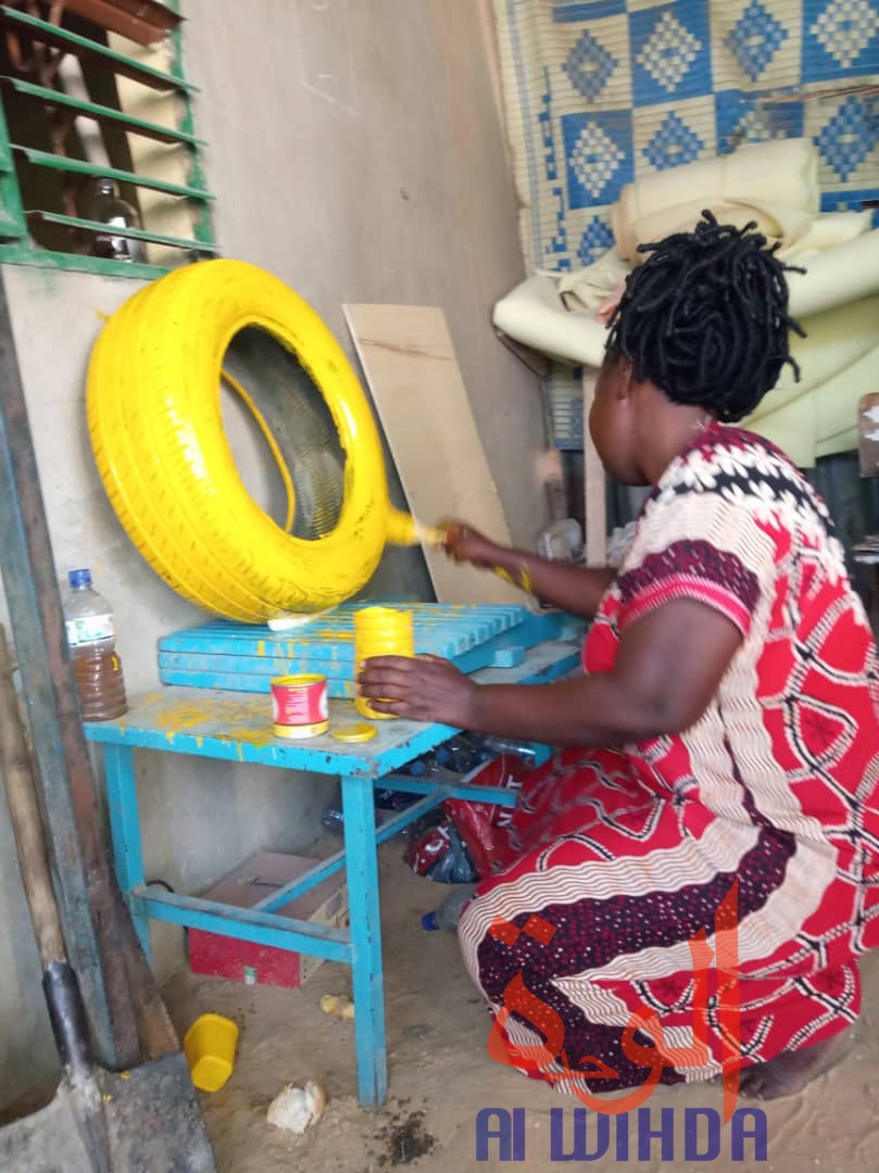 Tchad : recyclage et décoration, l'alliage parfait chez Noudji Décor & Arts. © Djibrine Haïdar/Alwihda Info