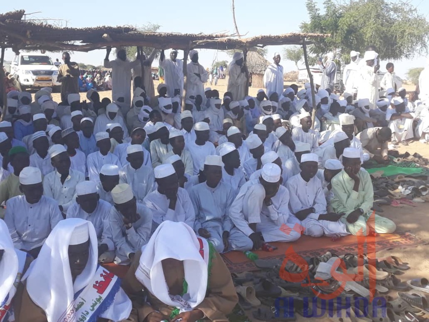 Tchad : mémorisation du Coran, la 1ère promotion du centre Khalid ibn al-Walid à l'honneur. © Alwihda Info Tchad : mémorisation du Coran, la 1ère promotion du centre Khalid ibn al-Walid à l'honneur. © Alwihda Info