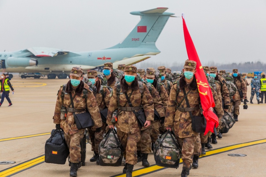 A total of 1,400 medical staff from the Chinese army are tasked with treating patients with pneumonia caused by the novel coronavirus in Huoshenshan Hospital starting from Feb.3. (Photo by Zhang Wujun/ People’s Daily)